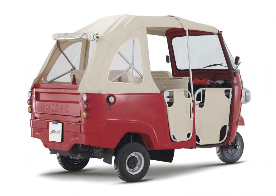 Piaggio Ape Calessino 200 2013 года  (фото 3 из 3)
